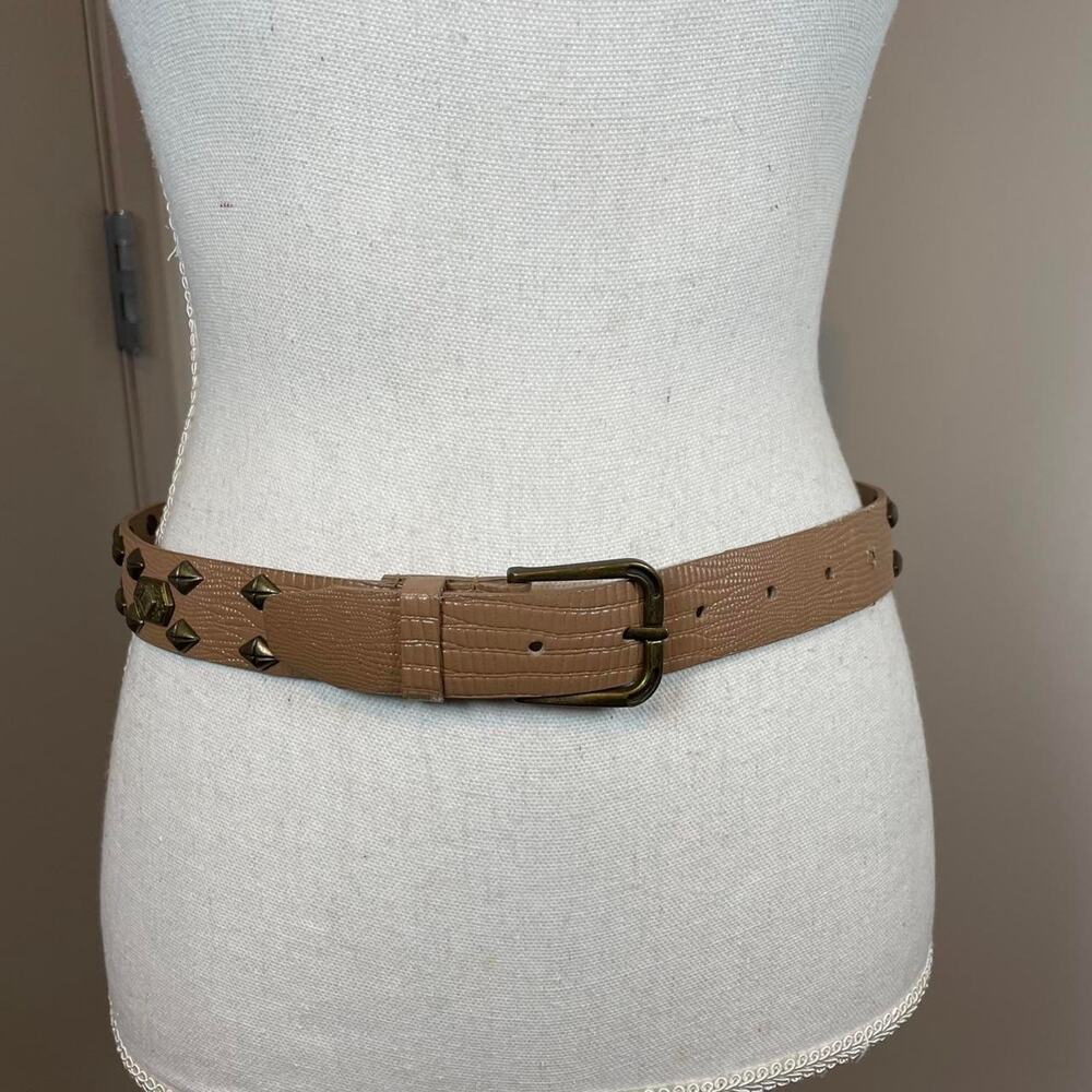 Cherokee tan brass toned geometric studded medium belt